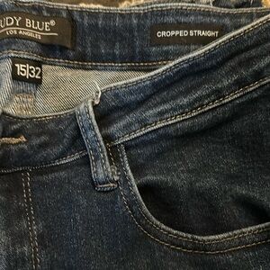 JUDY BLUE “JOAN” HIGH RISE CROPPED STRAIGHT W/ ANKLE SLIT